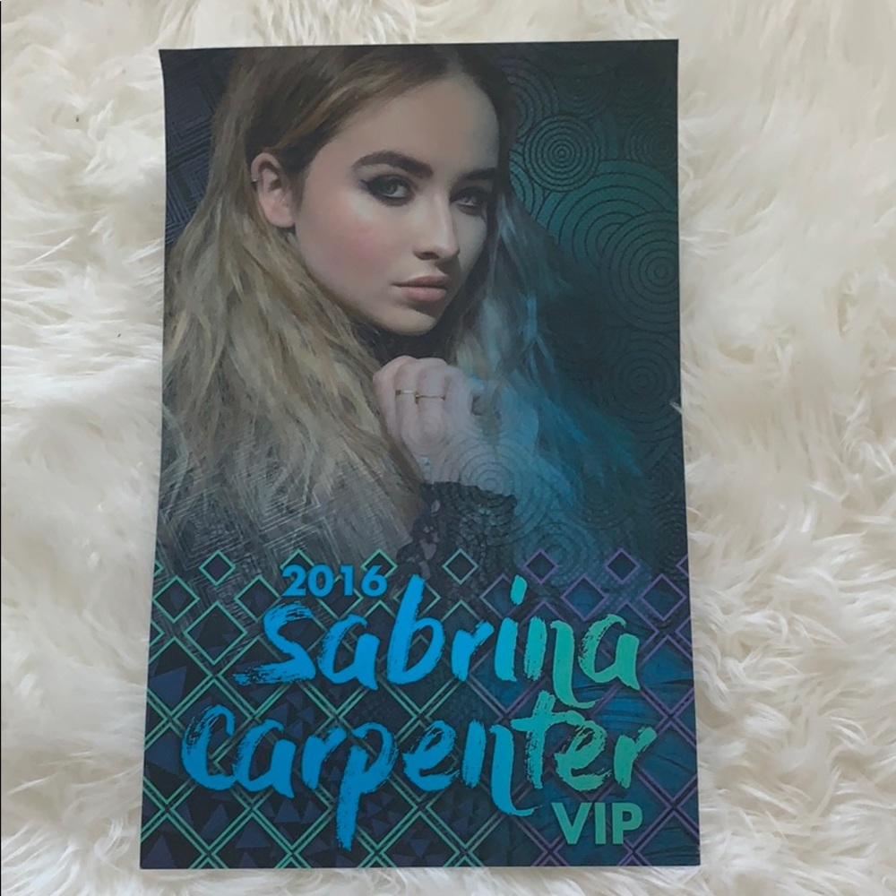 Sabrina Carpenter 2016 VIP poster!!💙